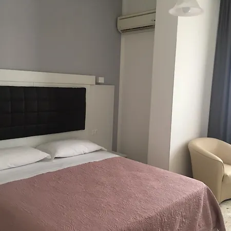 호텔 Piccolo Lamezia 3*