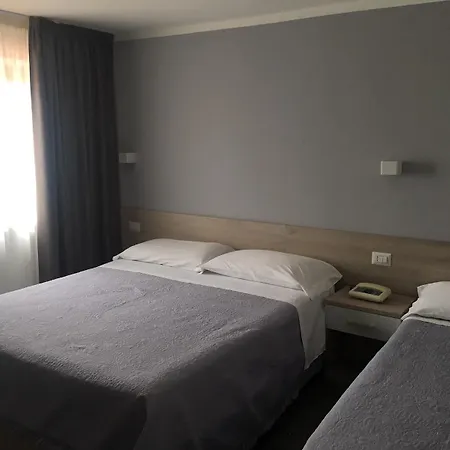 Piccolo Lamezia Hotel SantʼEufemia Lamezia